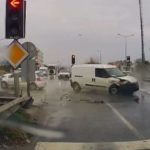 İstanbul Büyükçekmece’de kırmızı ışık ihlali kazaya neden oldu