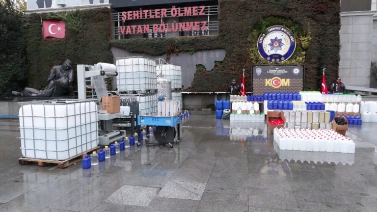 İstanbul, Tekirdağ ve Antalya’da 45 bin 347 litre sahte alkol ele geçirildi