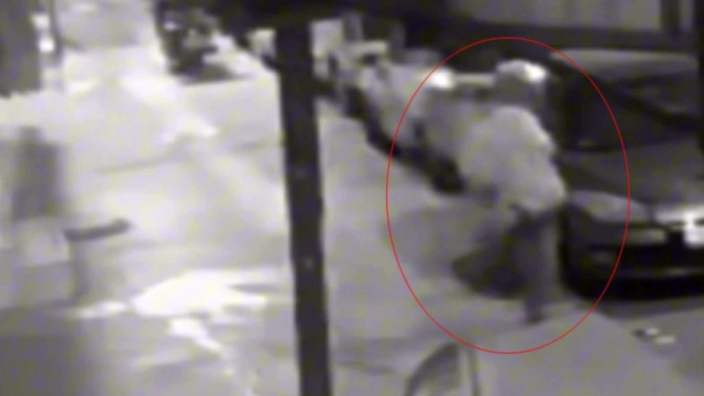 İstanbul’da alkollü kadın yaşlı adamı öldüresiye dövdü