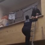 İstanbul’da çıkan yangında yaşlı kadın zabıta tarafından kurtarıldı