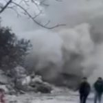 İstanbul’da çocuklar yıkım sırasında çöken binanın altında kalmaktan son anda kurtuldu