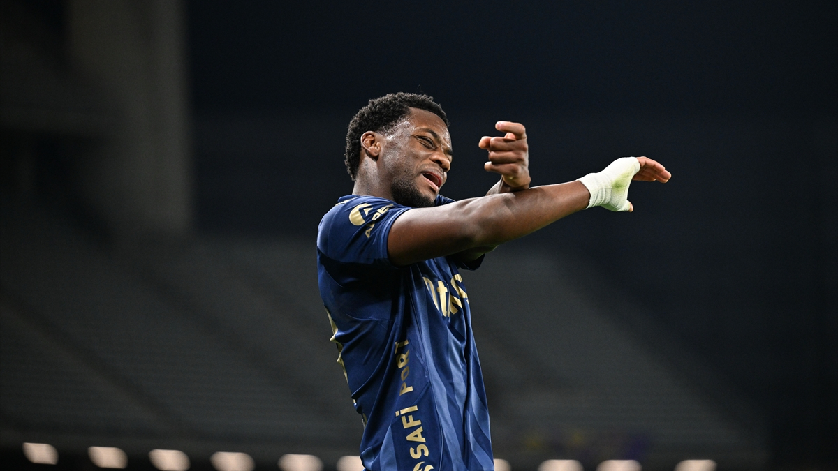 Jhon Duran, ligde 3. golünü attı