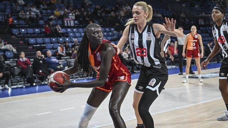 Kadınlar basketbol derbisinde kazanan Galatasaray
