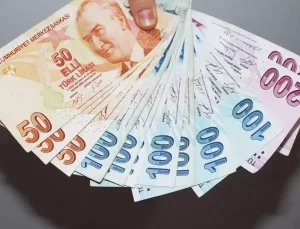 Kamuda yönetici ve uzman personele 30 bin liralık seyyanen zam telifi geri çekildi