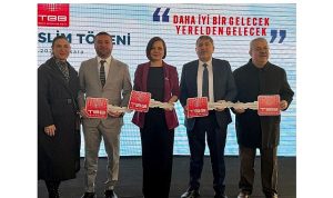 Karabağlar Belediyesi’ne Yeni İş Makinesi Desteği