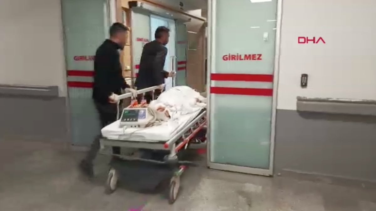 Karaman’da boşanma aşamasındaki eşini sokakta defalarca bıçakladı