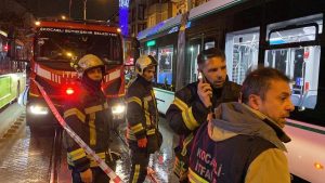 Kocaeli’de 71 yaşındaki kadın tramvayın altında kaldı