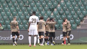 Kocaelispor, Erzurumspor FK’ya 3 attı