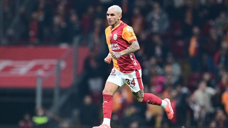 Lucas Torreira cezalı duruma düştü!