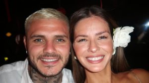 Mauro Icardi’nin kar sevinci! Sevgilisiyle kendini bahçeye attı