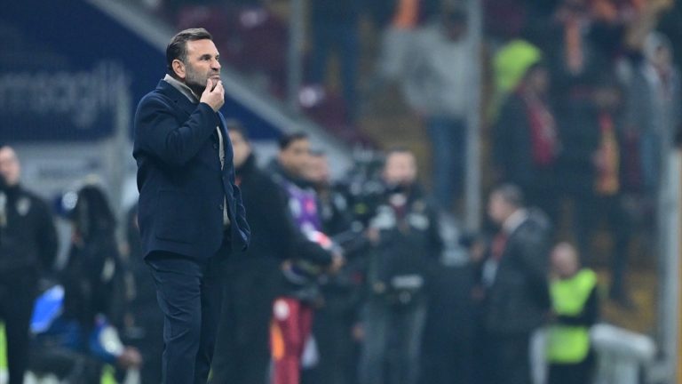 Okan Buruk: En yakın rakibimizin 3 puan önündeyiz