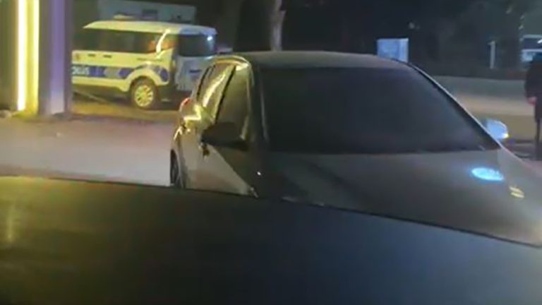 Osmaniye’de ölü bulundukları otomobilde, isimlerinin yazılı olduğu bıçak ele geçirildi