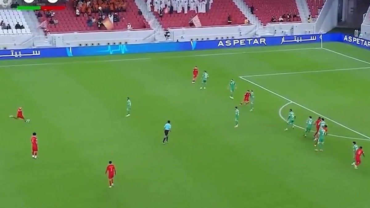 Oussama Tannane’den efsane frikik golü