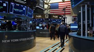 Piyasalarda Noel Sessizliği: Nvidia Anlaşmayla Yükseldi, Endeks Rekora Koşuyor