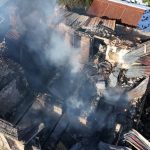 Rize’de bir evde çıkan yangın 2 evi daha küle çevirdi