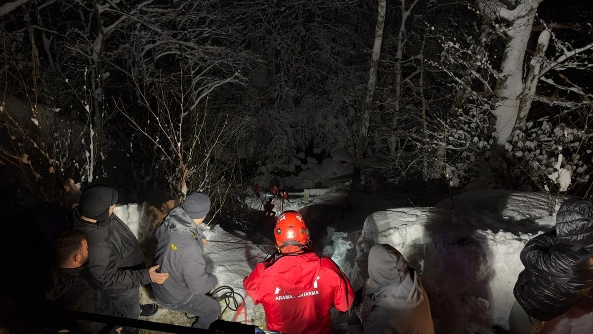 Rize’de uçuruma yuvarlanan cipteki 2 kişi öldü