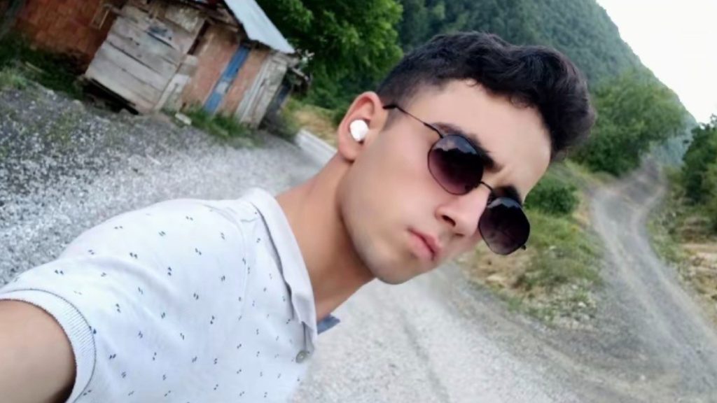 Samsun’da kestiği ağacın altında kalan 19 yaşındaki genç öldü