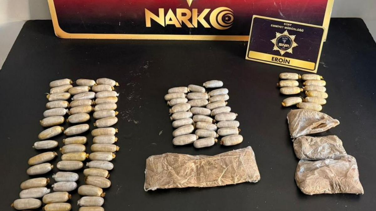 Siirt’te midelerinde uyuşturucu bulunan 4 şüpheli tutuklandı