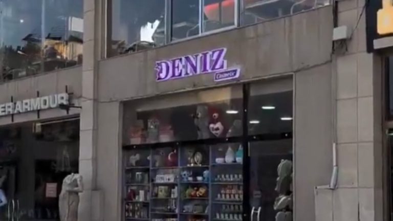 Suriye’de dükkanlarda Türkçe tabelalar