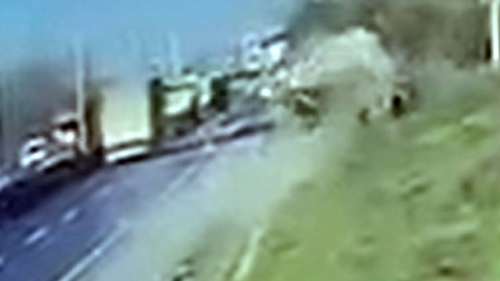 Tekirdağ’da 5 kişinin yaralandığı kaza kameraya yansıdı