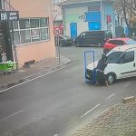 Tekirdağ’da yolun karşısına geçerken ölümden döndü