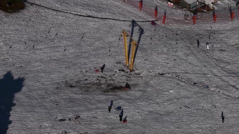 Uludağ’da yeni yıl öncesi hazırlıklar sürüyor