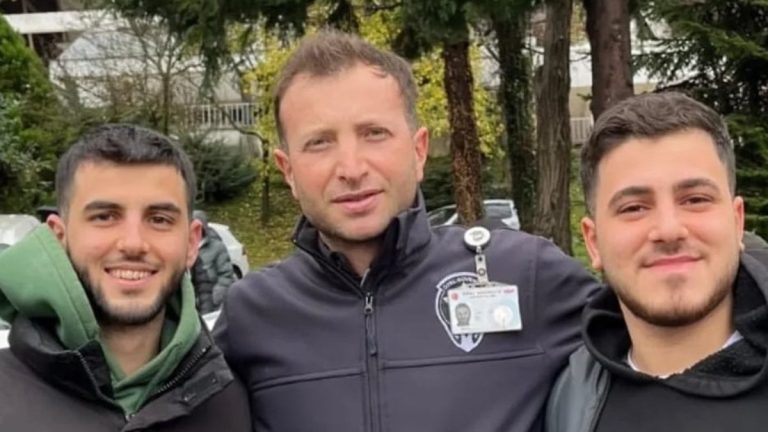 Yasin Kol, asıl mesleğini yaparken görüntülendi