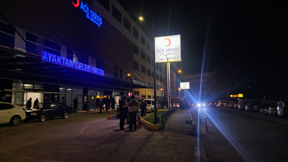 Zonguldak’ta bir kadın boşanma aşamasındaki eşini bıçakla ağır yaraladı