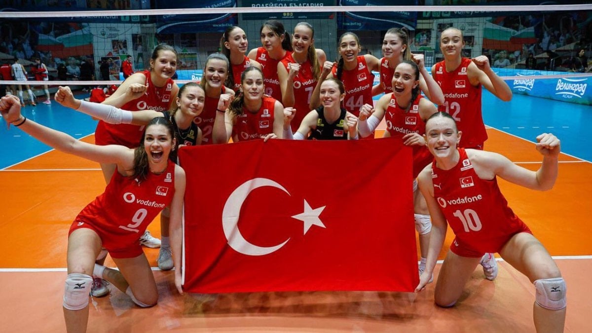 18 Yaş Altı Milli Kadın Voleybol Takımı, Avrupa şampiyonası biletini kaptı