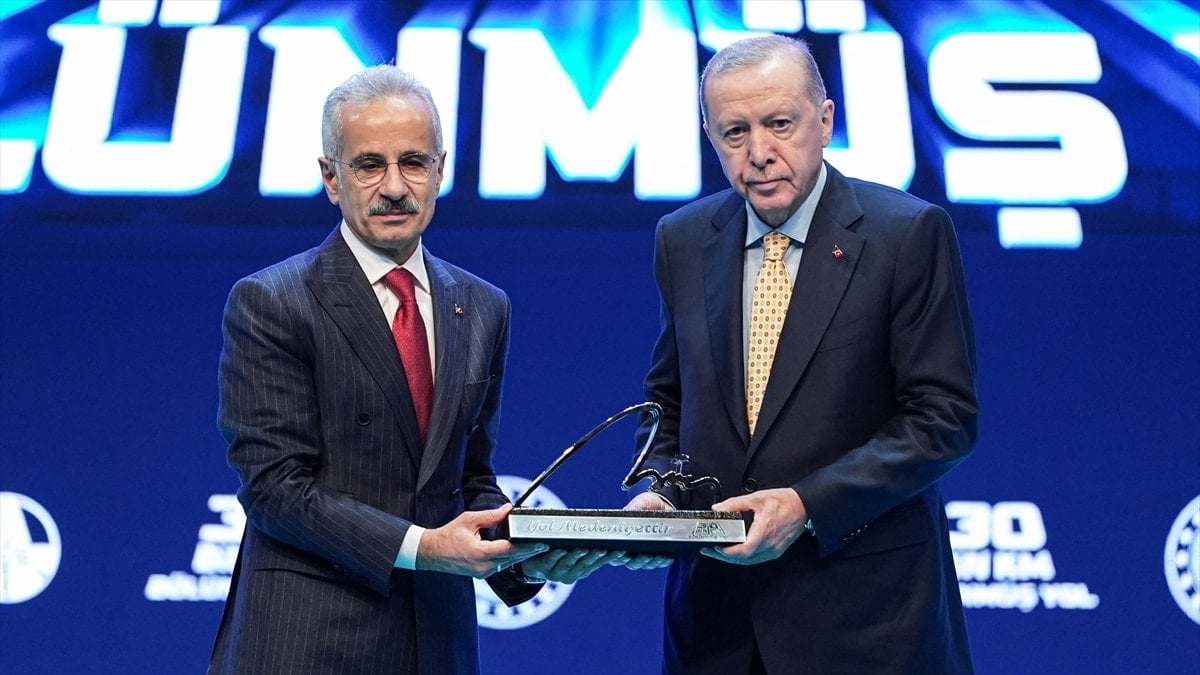 Abdulkadir Uraloğlu: Bölünmüş yol ağımızı bugün 30 bin kilometreye çıkardık