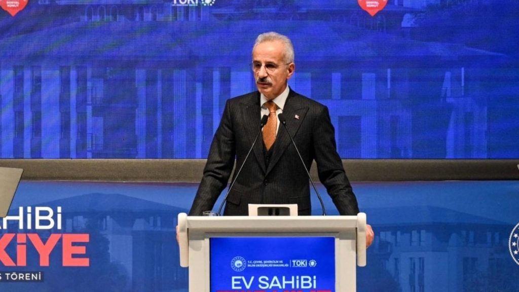 Abdulkadir Uraloğlu: Trabzon-Ankara arası hızlı trenimizle 4,5 saate düşecek