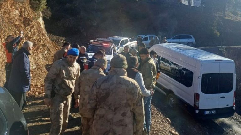 Adana’da bulunan kayıp çocuğun geceyi mağarada geçirdiği öğrenildi