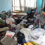 Adana’da evden 1 kamyon çöp çıktı