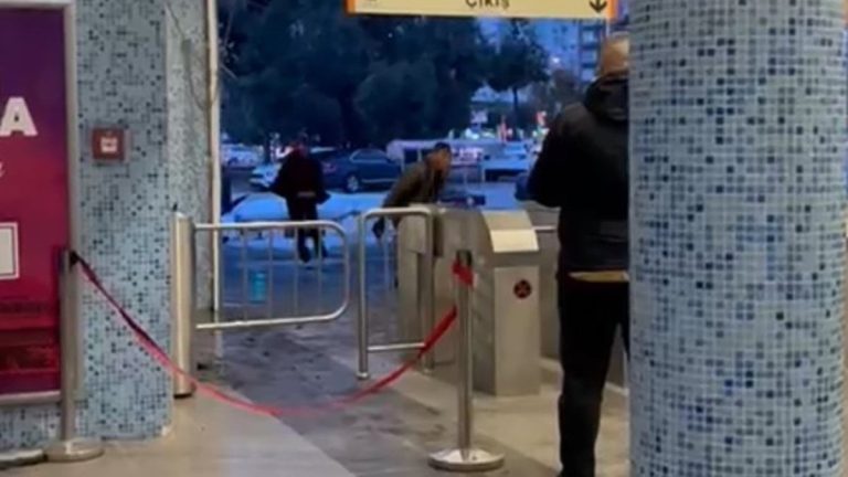 Adana’da metro istasyonunda taşlı saldırı: Güvenlik görevlileri ve vatandaşlar hedef alındı