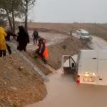 Adana’da sağanak: Yollar göle döndü, itfaiye seferber oldu