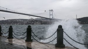 AKOM’dan İstanbul için fırtına uyarısı