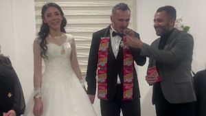 Amasya’da damada takı yerine çubuk kraker taktılar