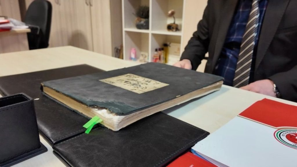 Ankara Adliyesi’nde 1926 tarihli adli emanet defteri gün yüzüne çıktı