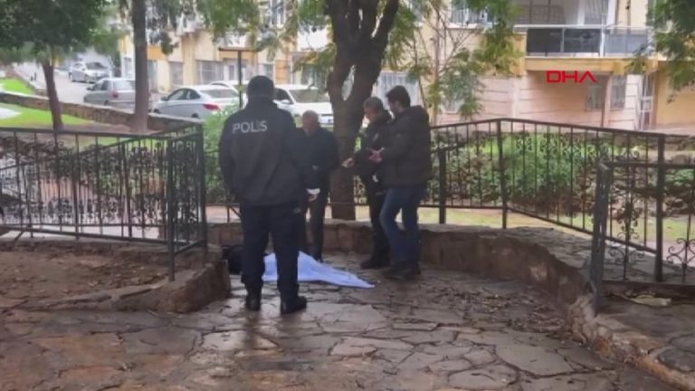 Antalya evine doğru giderken düşüp hayatını kaybetti