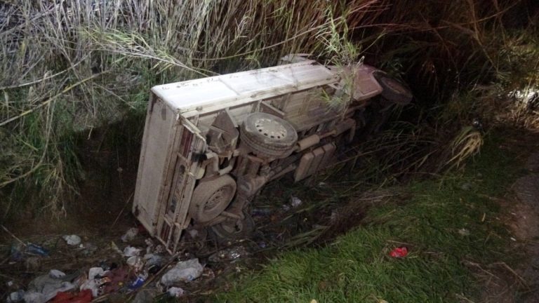 Antalya’da alkollü sürücü polislerden polis istedi: Emniyeti arayın