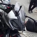 Antalya’da otomobille motosiklet çarpıştı: O anlar kamerada