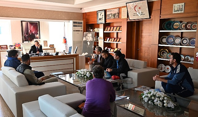 Antrenörlerden Başkan Topaloğlu’na ziyaret
