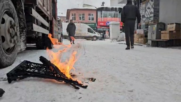 Ardahan soğuktan resmen dondu: Termometreler eksi 39,7 dereceyi gösterdi