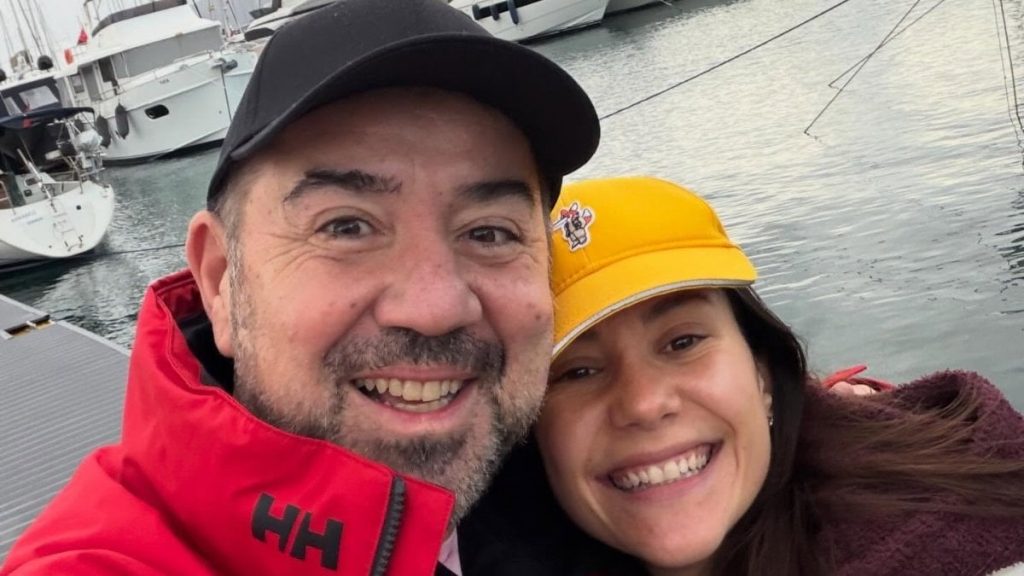 Ata Demirer, sevgilisiyle Bodrum’a gitti! Pozlar çok beğenildi