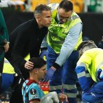 Avrupa gecesi kabusa döndü: Robin Van Persie oğlunu endişeli gözlerle izledi