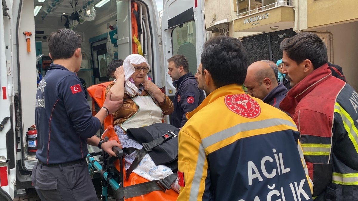 Aydın’da taziye evine yemek yaparken evini yakıyordu