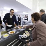 Balçova Belediyesi’nden İhtiyaç Sahiplerine Sıcak Yemek Desteği