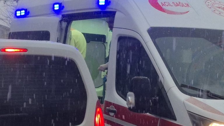 Bartın’da bıçaklı kavgada 1 kişi yaralandı