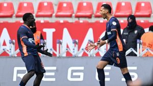 Başakşehir, Kayserispor’u 3 golle geçti