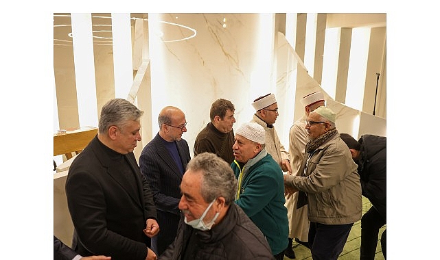 Başkan Pekyatırmacı Miraç Kandili’nde Vatandaşlarla Bir Araya Geldi